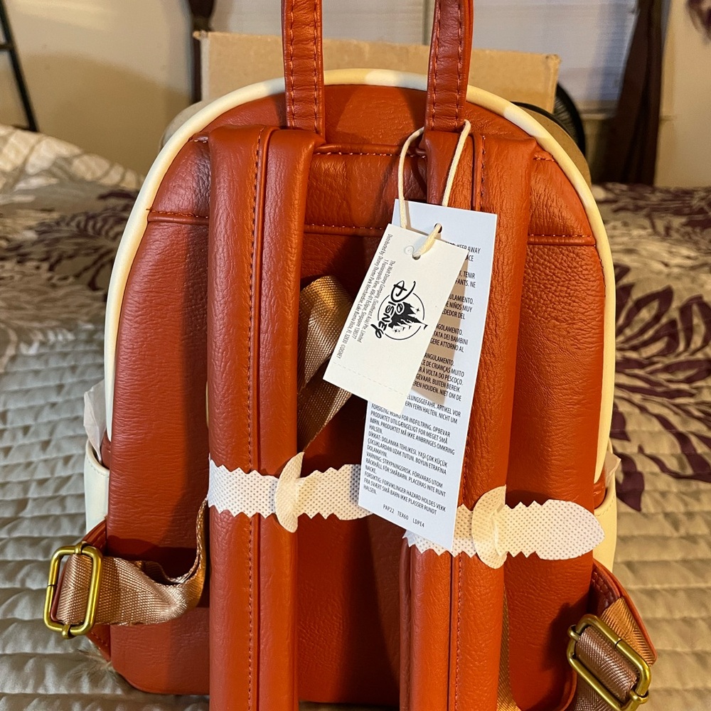 2025 Alaska Minnie Disney Cruise Line Loungefly Backpack- NWT ✨GRAIL BAG✨ - Picture 3 of 6